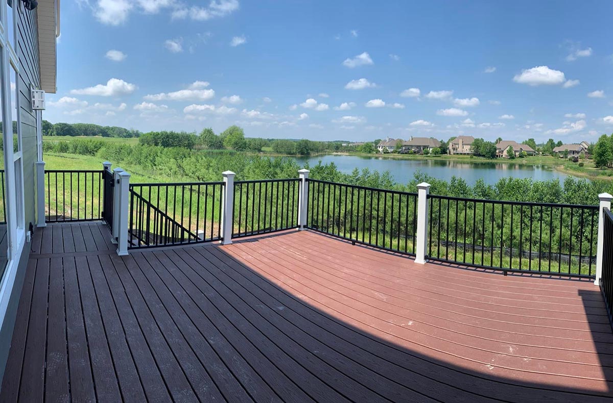 lake country WI composite deck builder